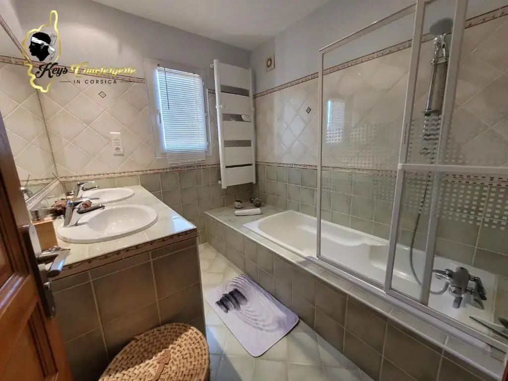 Villa 125m2 6/8 pers Trinité de Porto Vecchio Piscine