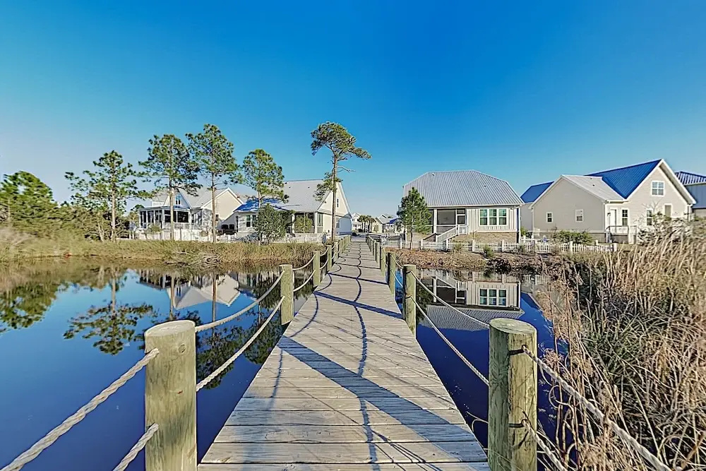 New Listing! Parks Edge New-build W/ Pool 5 Bedroom Home