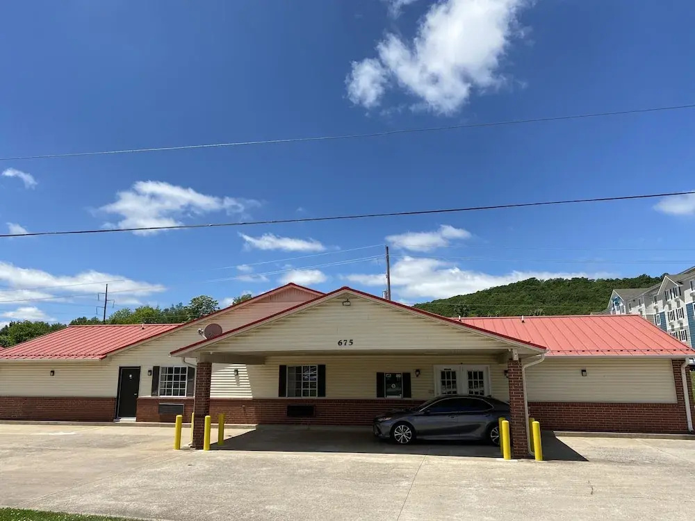 Regency 7 Motel