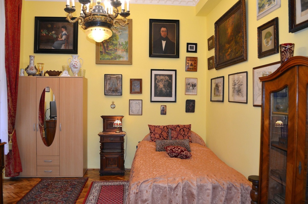 Central 5 Guest House