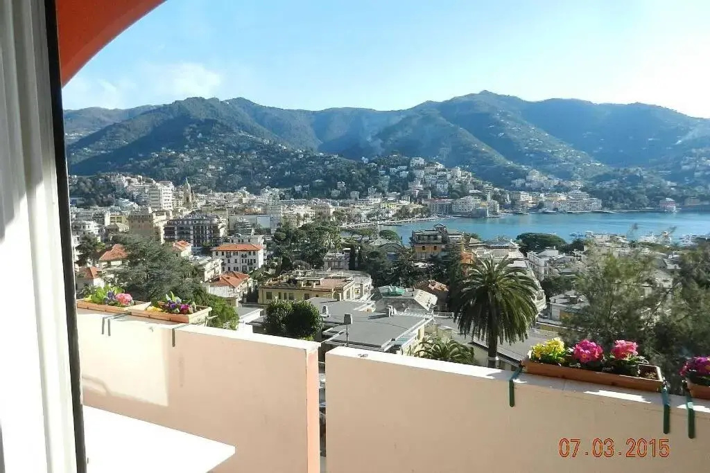 [PORTOFINO] appartamento vista mare con piscina