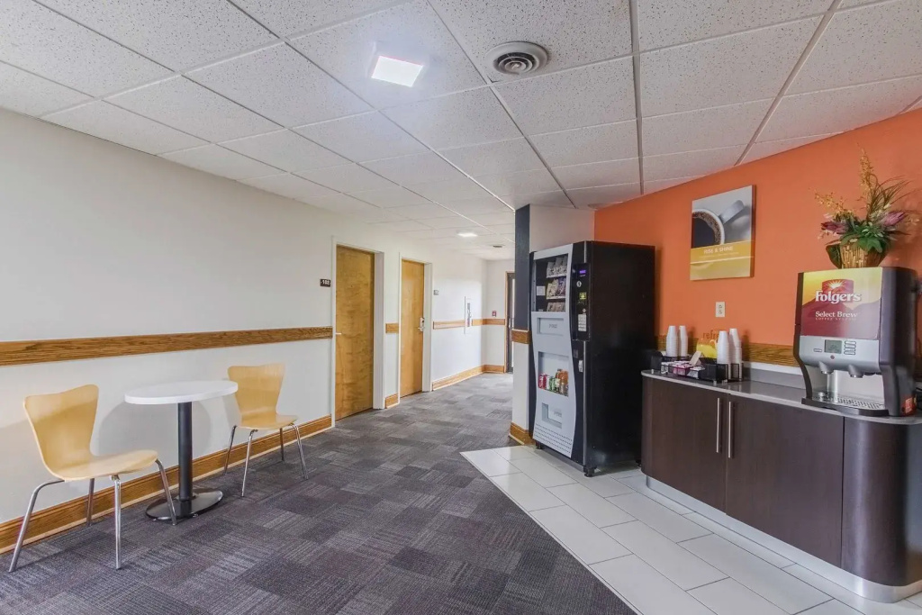 Red Roof Inn Greencastle South – Cloverdale