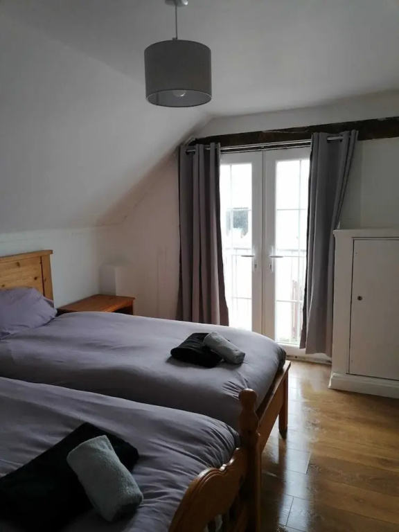 Nice big 2 Double Bedroom Apartment in the Town