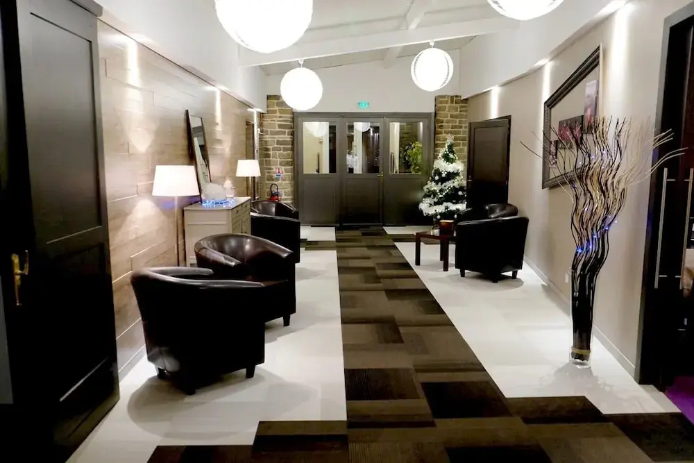 Hotel Restaurant SPA "Le Relais Des Moines - Logis de France"