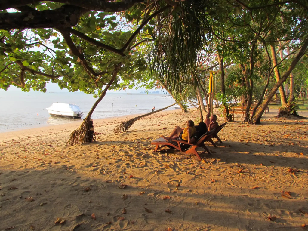 Melina Beach Front Bungalows