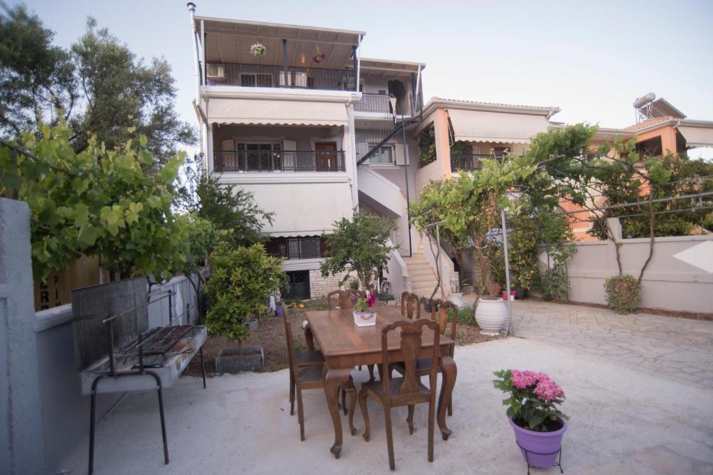 Stavros boutique apartments