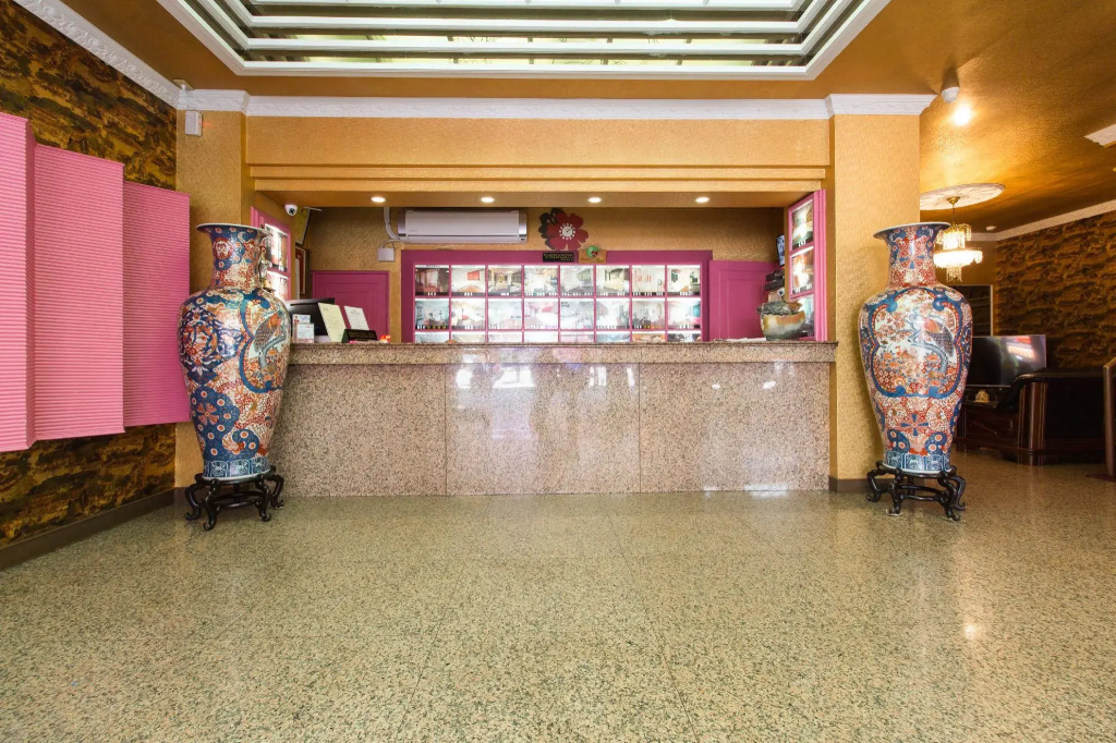 Day Chen Hotel