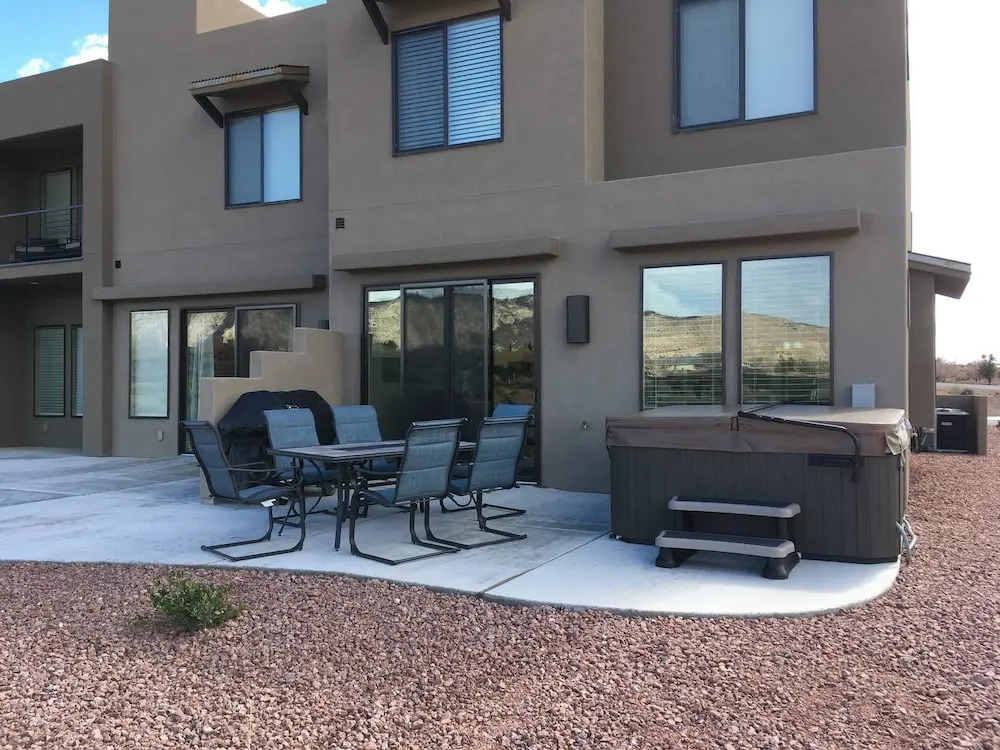 Desert Haven by RedAwning