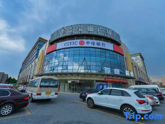Zuoman Selected Hotel (Beijing Aoshen Park Lin Cuiqiao Metro Station Branch)