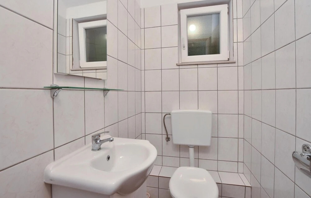 Nice Home in Gornje Selo With 3 Bedrooms, Wifi and Outdoor Swimming Pool