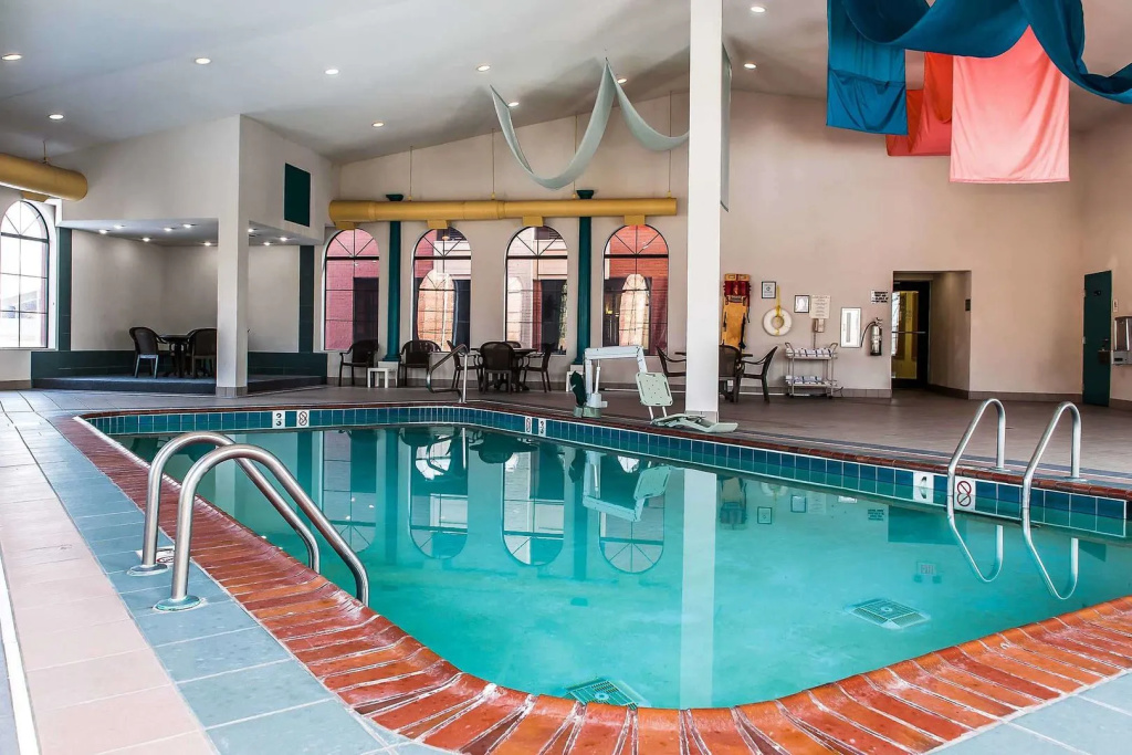 FairBridge Inn & Suites Fort Wayne