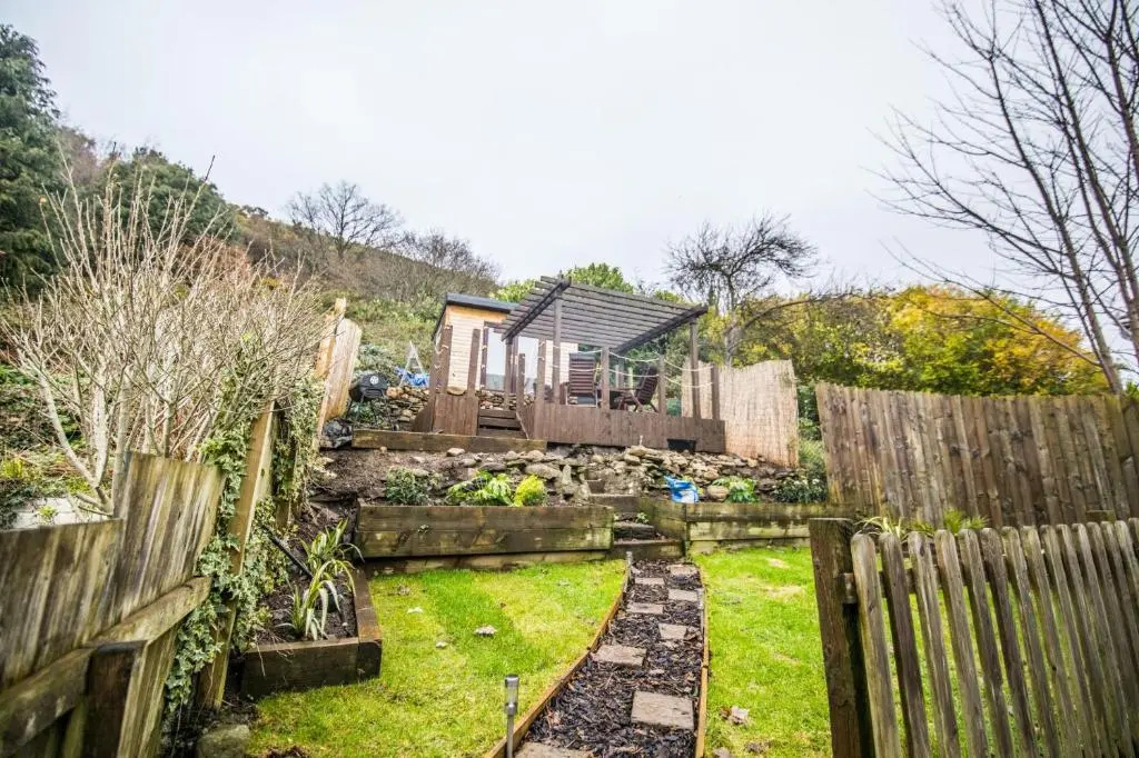 Stunning 2BD Family Retreat Swansea