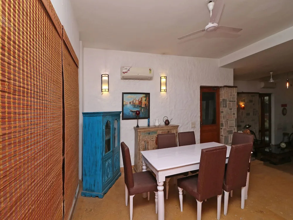 OYO 14104 Pearl Villa's