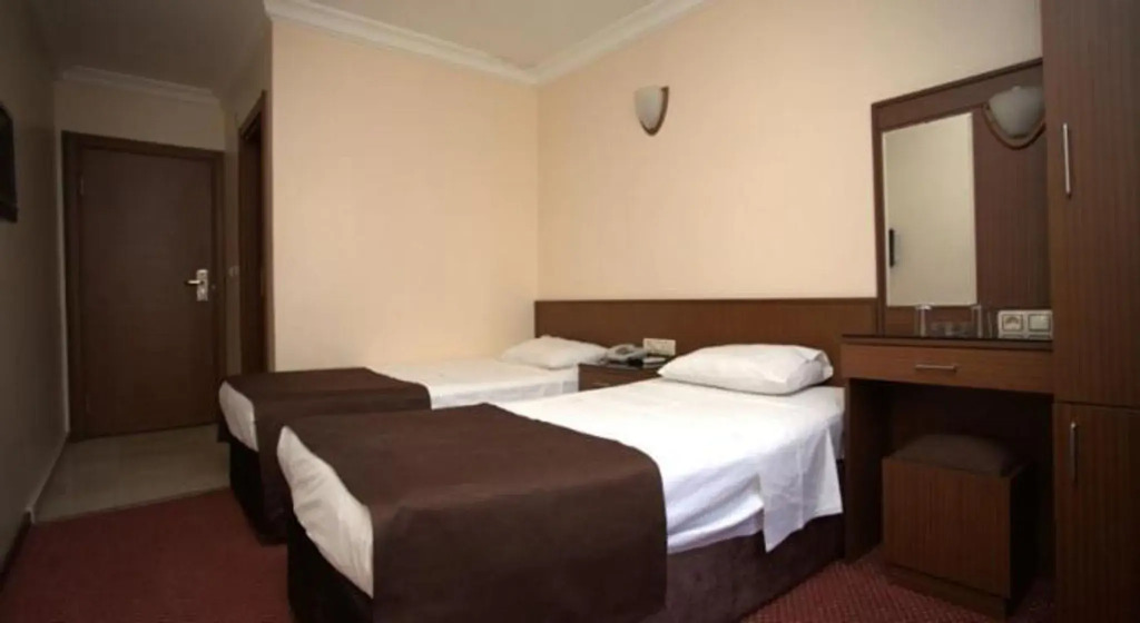 Lyon Hotel İstanbul