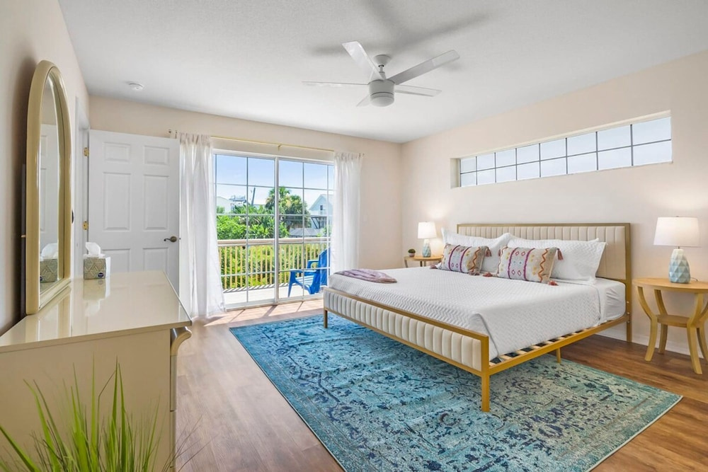 Ocean View By Beach Bikes Game Room Beach Gear