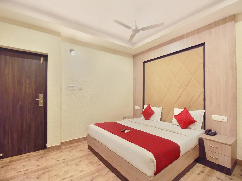 OYO 10222 Hotel Anbu Park