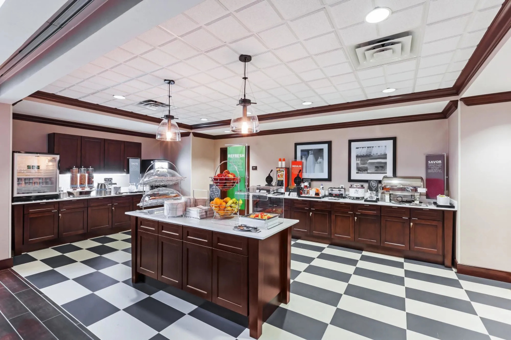 Hampton Inn & Suites Houston I-10 West Park Row, Tx