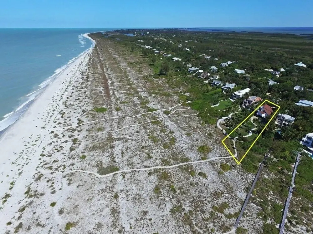 Beachfront Treasure - Sanibel Exclusive Gulf Front Estate! 5 Bedroom Home
