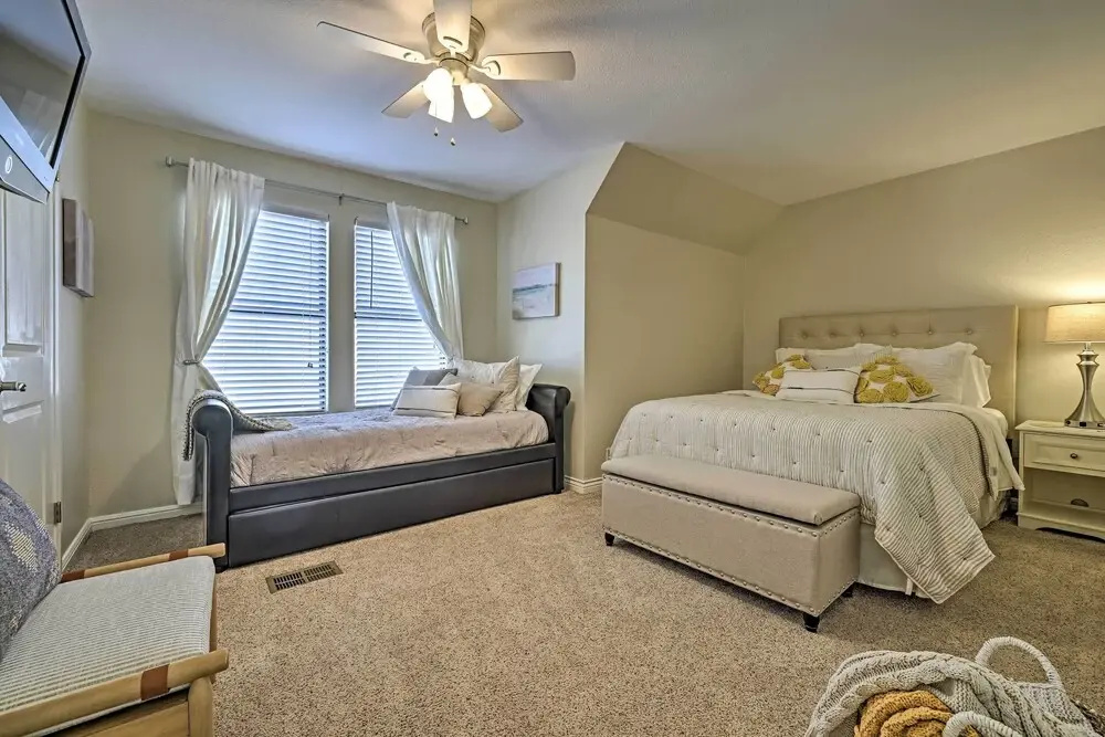 Modern Townhome w/ Patio, Next Door to Resort