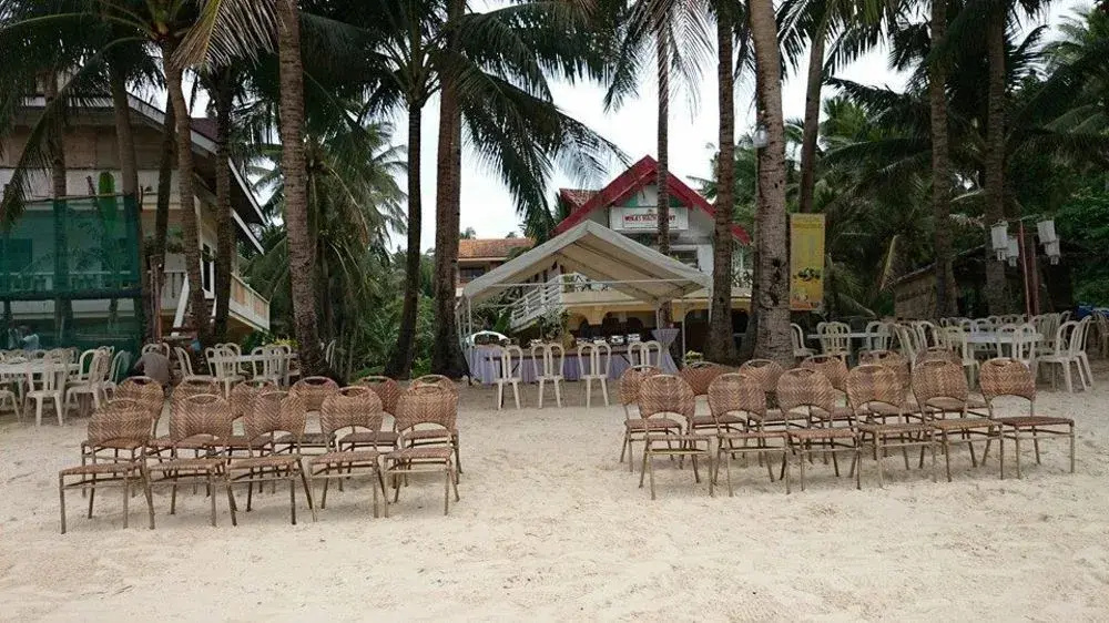 Mika's Beach Resort