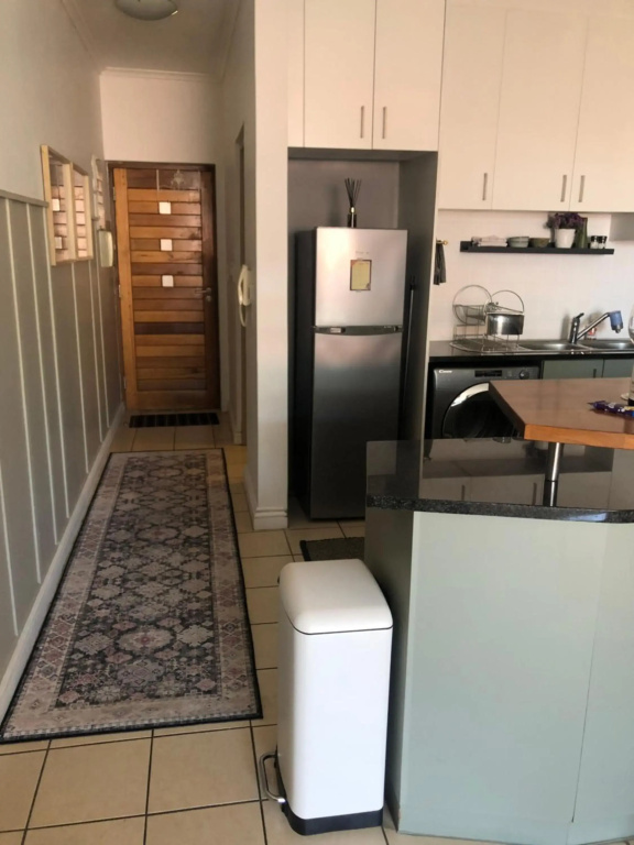 Courtyard Casual - stylish studio in heart of Stellenbosch centre