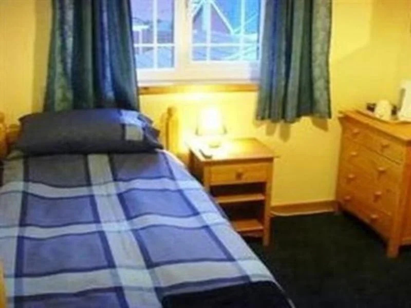 Thorne Central Guest House