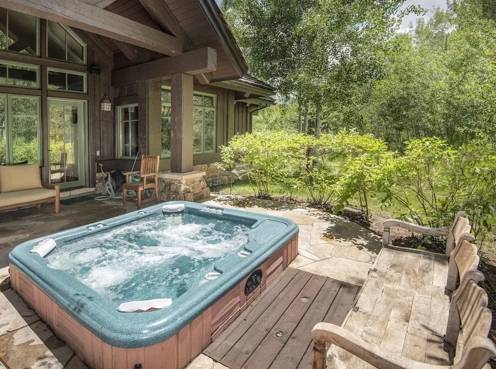 40 Goshawk 5 Bedroom Home by RedAwning
