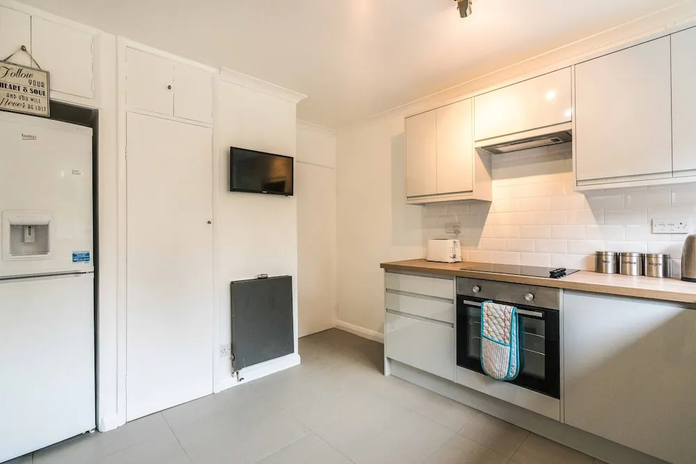 NEW 2BD East London Flat With Garden - Woodford