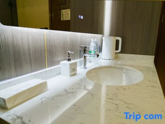 Sagamata Hotel (Beijing West Railway Station Liuliqiao Subway Station)