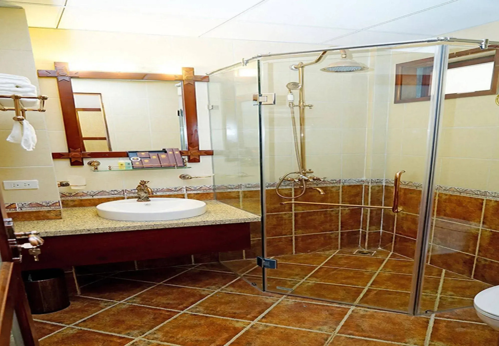 Hoa Binh Hotel