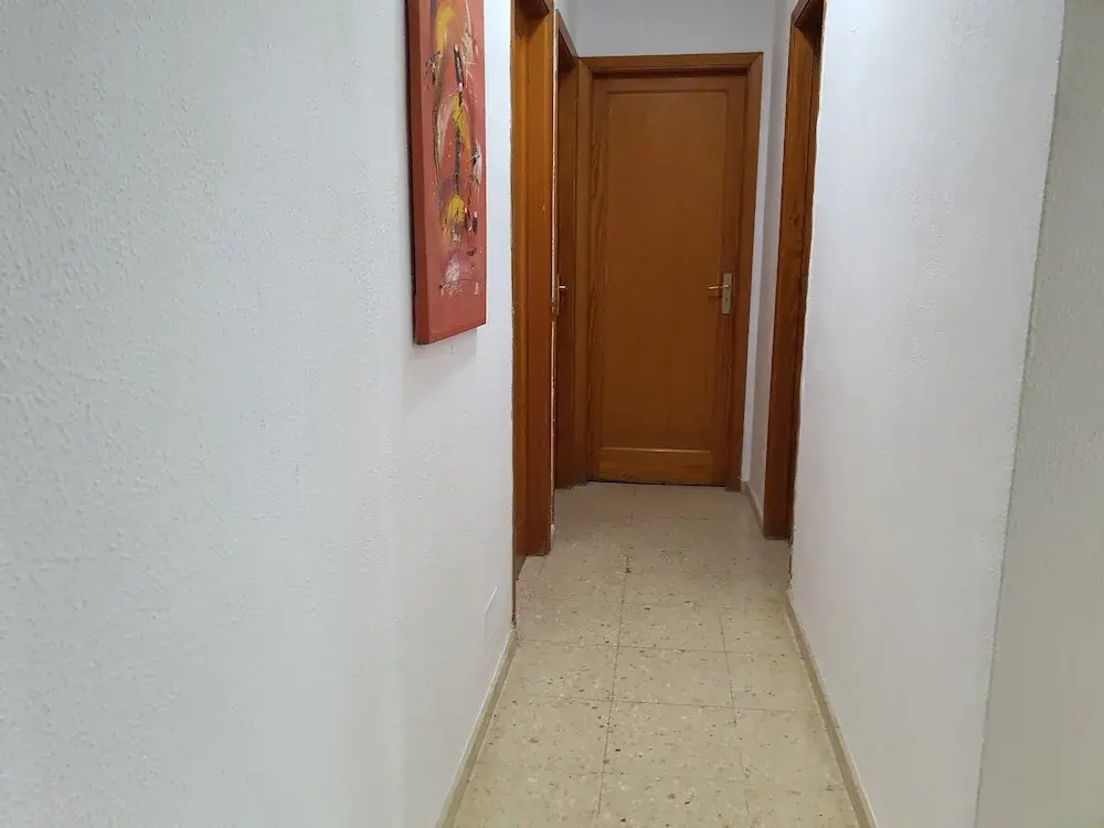 Budget Rooms at Jumbo (15 minutes walk)