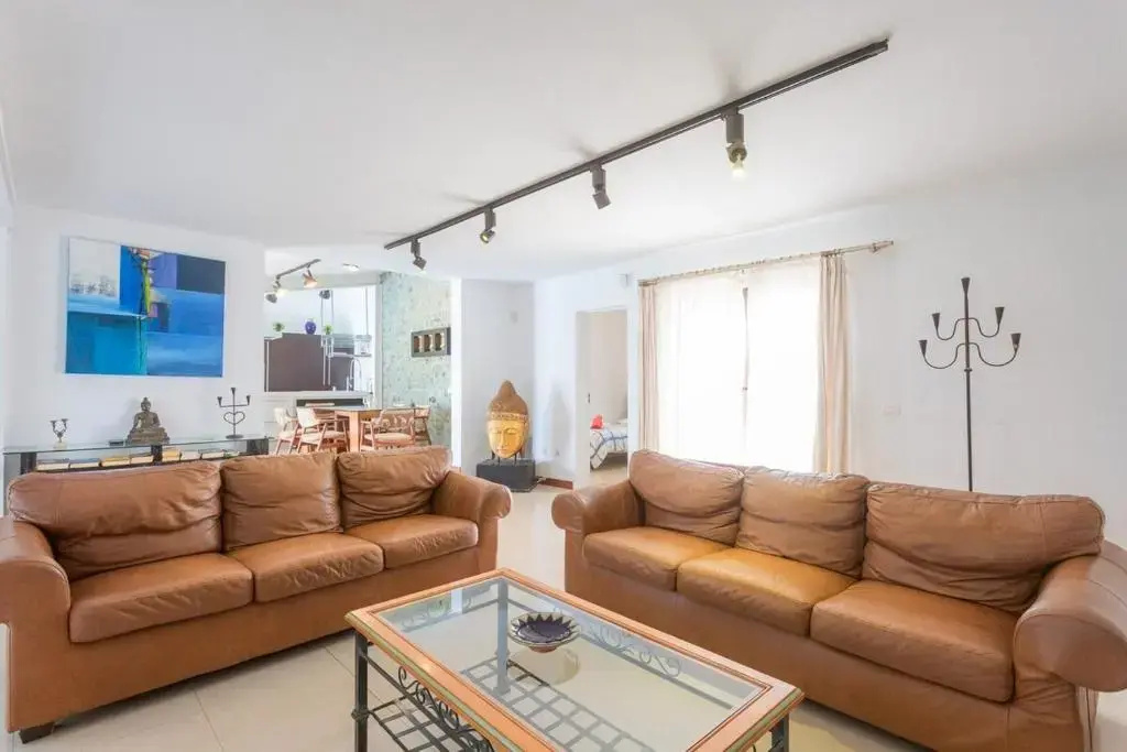 1327 La Quinta Heights
