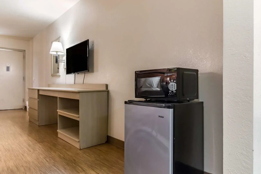 Motel 6-Raleigh, NC - Cary