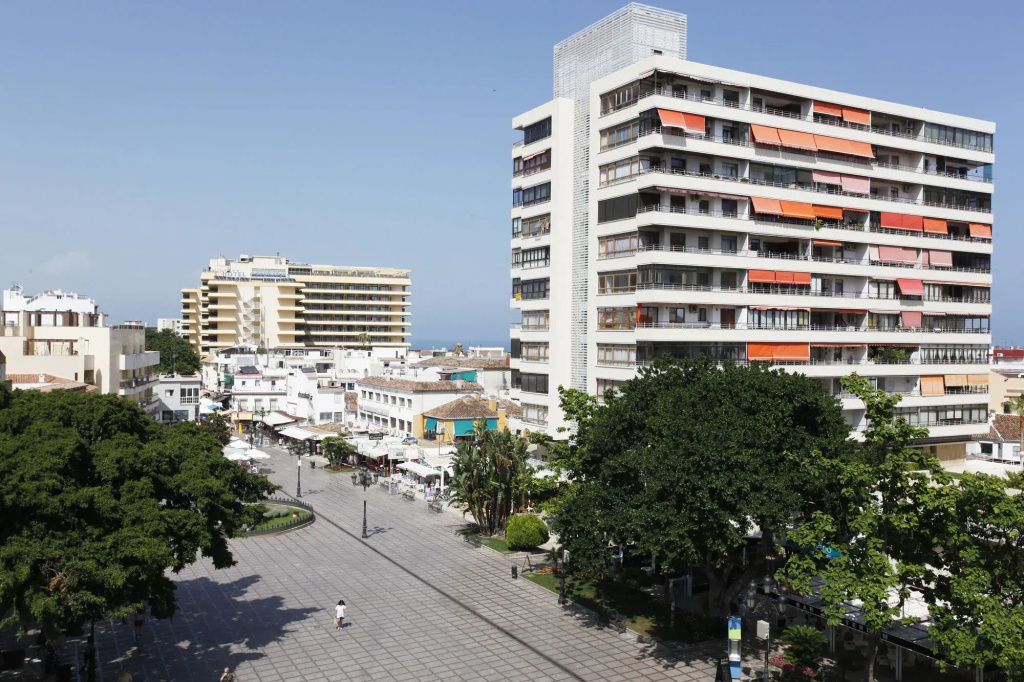 Imperial Apartment