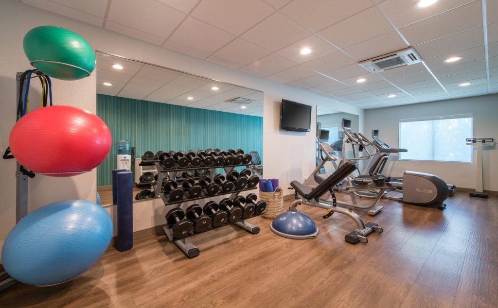 Holiday Inn Express & Suites Columbia-I-26 @ Harbison Blvd by IHG