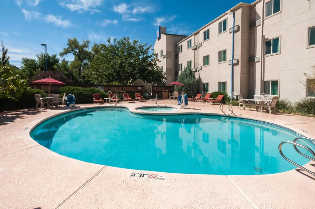 Wolfe's Hotel Moab