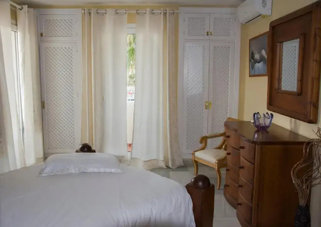 Magnificent Port-Beach 5* Luxury Residence