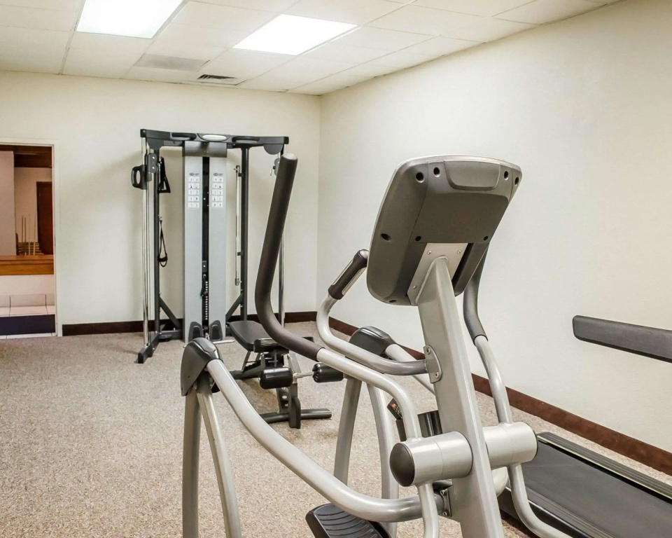 Quality Inn & Suites Pensacola Bayview