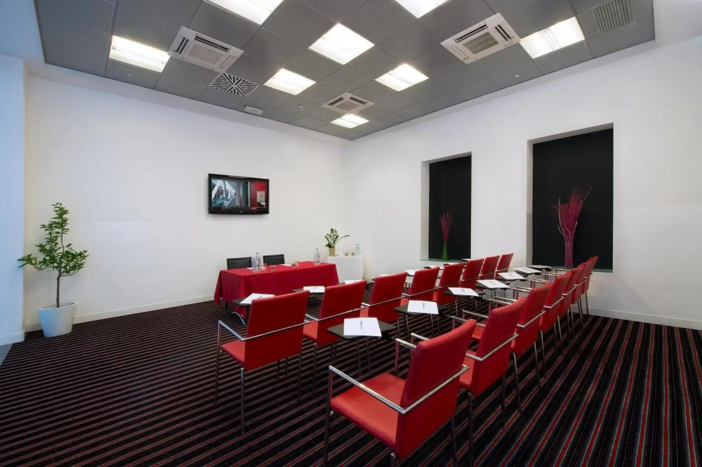 Neo Hotel