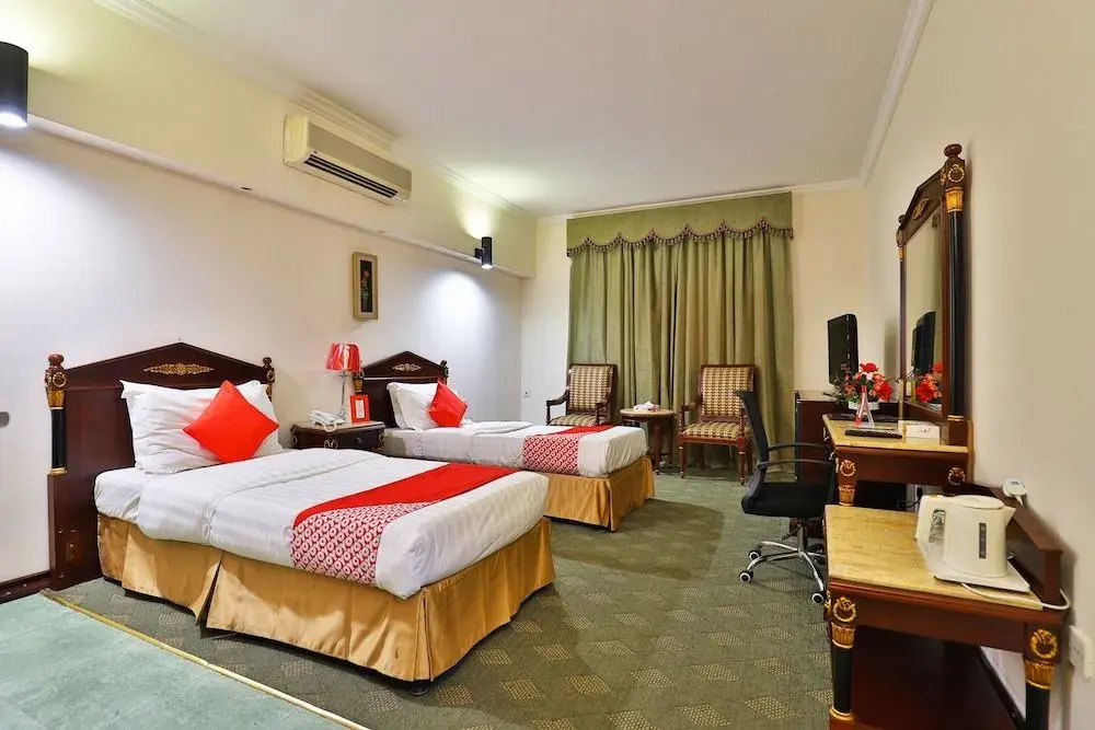 Oyo 395 Al Hafof Hotel