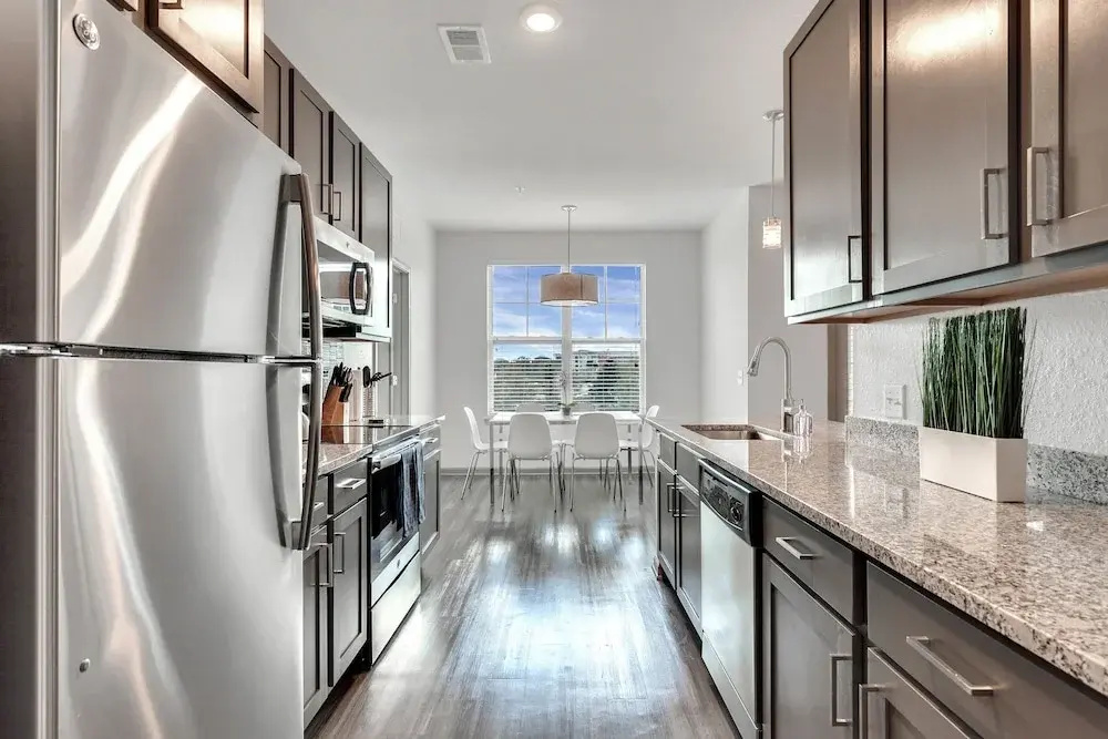 SeaWorld - Disney Apartments by NUOVO