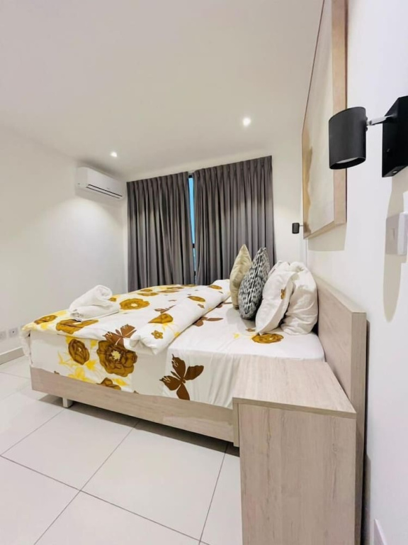 Peravi Suites at The Lennox