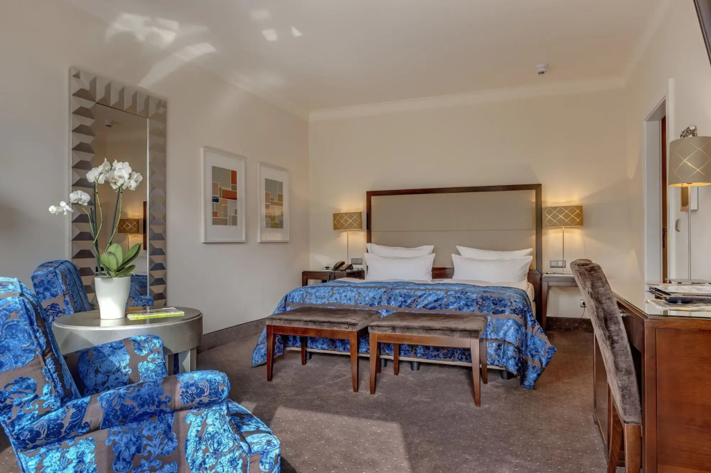 Bernstein Hotel Villa Kastania