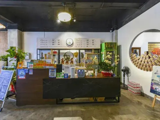 Rushi Hostel