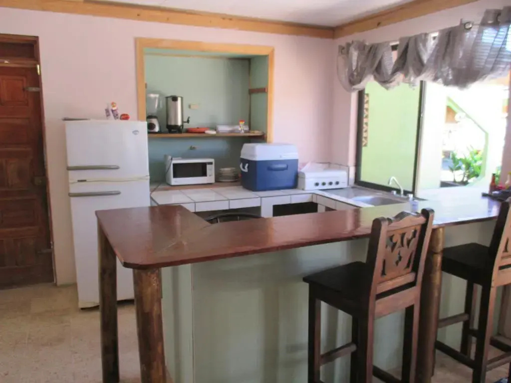 Cabinas Cahuita