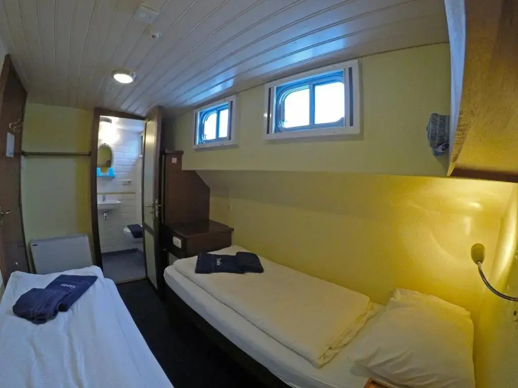 Botel Elodie