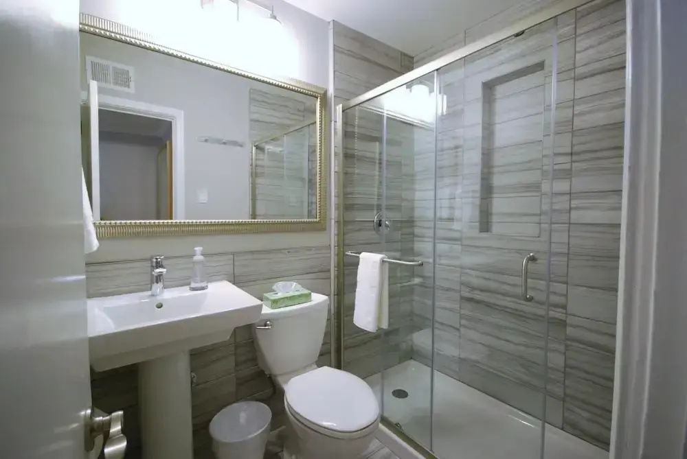 B2ba Quiet Condo Perfect for Business Professionals