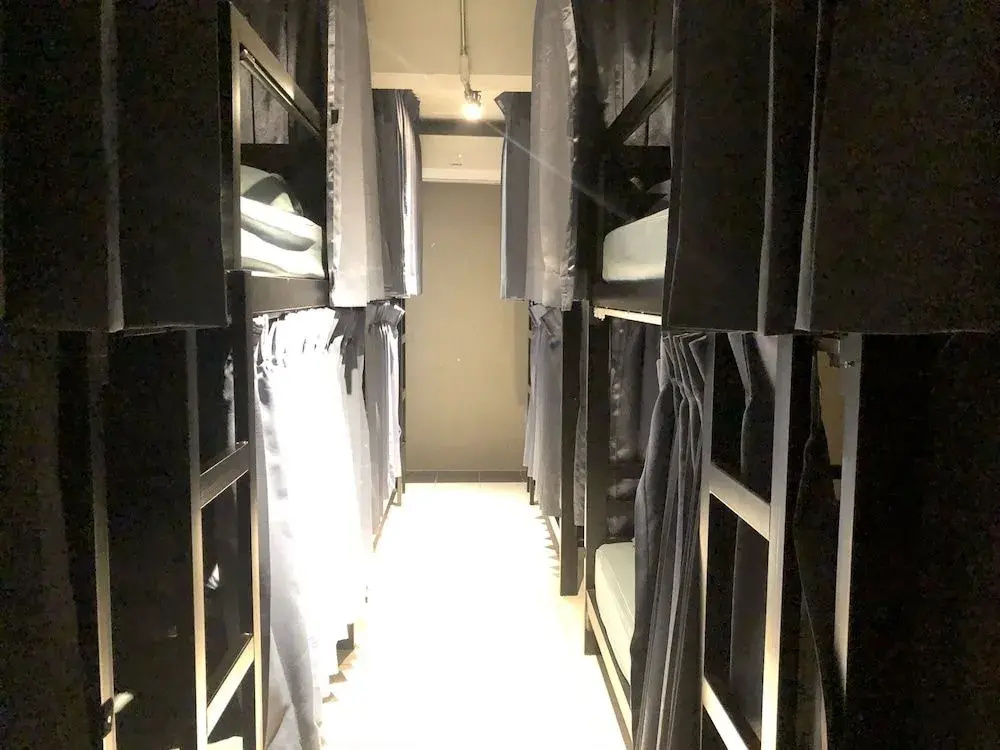 B168 Bed And More Hostel