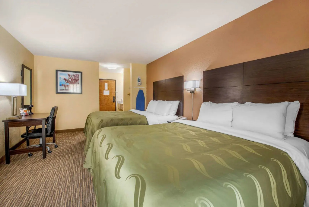 Quality Inn & Suites Brandenburg - Fort Knox