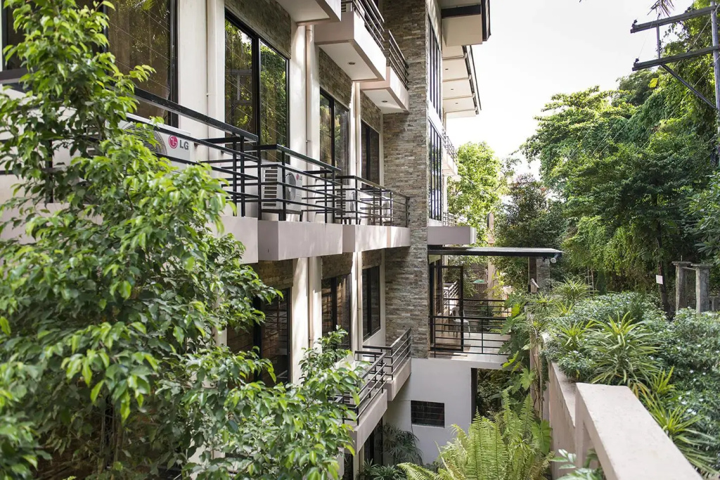 Greenpoint Studiosuites